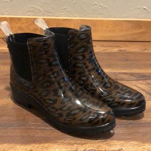 Cheetah print Rain Boots